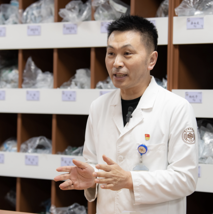 夏永良主任.图源:浙江省中医院至于为什么做这样的调整?