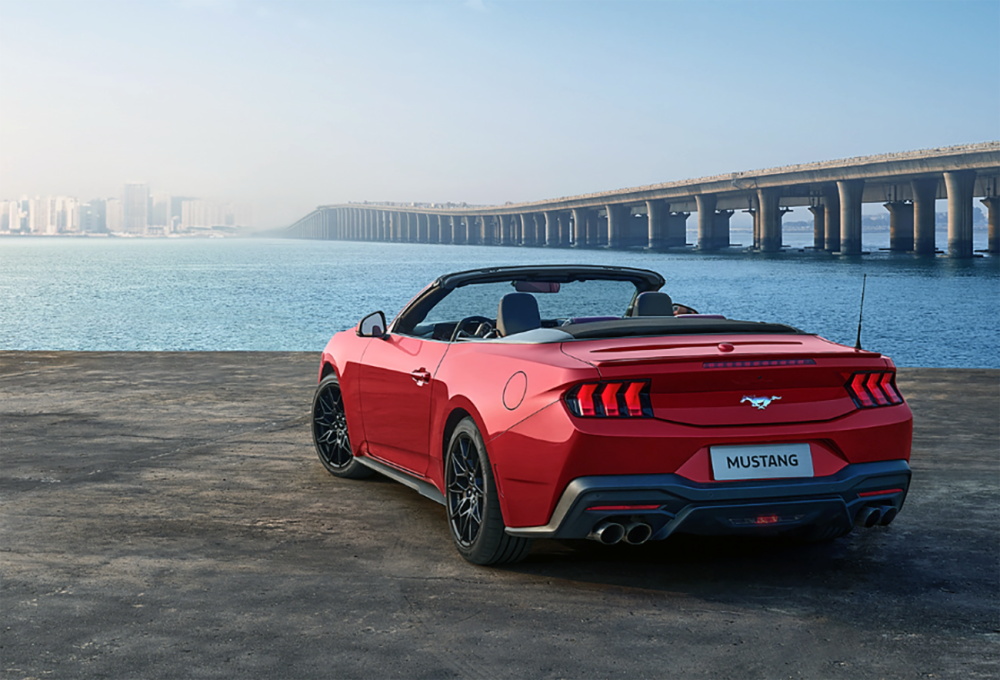 30万级跑车横评:日系,美系和国产电动跑车,各有千秋