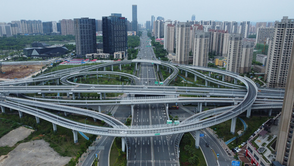 江西省赣州市中心城区快速路建设工作捷报频传:赣南大道(新世纪大桥至