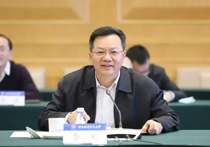 进京履新的李刚，职务披露_腾讯新闻