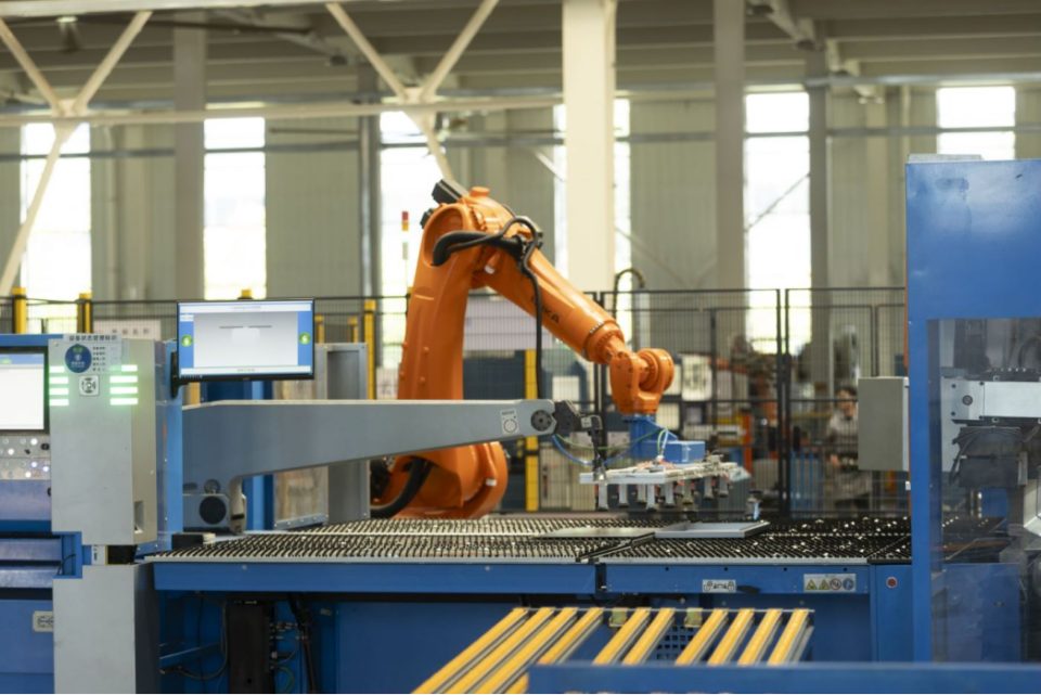 从代工到亚马逊top1卖家,洛阳钢制家具工厂逆风起飞