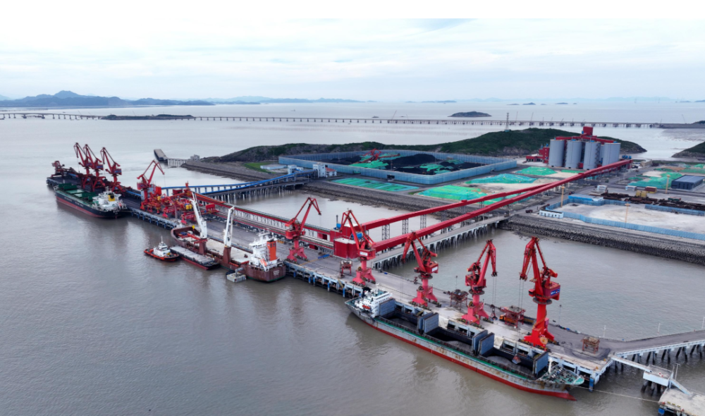 台州港头门港区首艘外籍出口船舶顺利出港