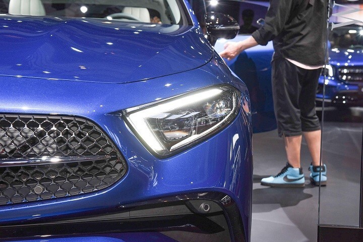 奔驰cls小改款上市5880万元起售哪一款能打动高端用户