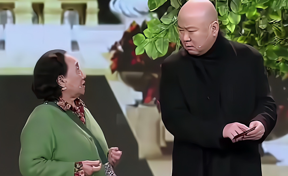 21次登春晚,因8个字被索赔1亿,57岁未婚无子的郭冬临痛并快乐着_腾讯