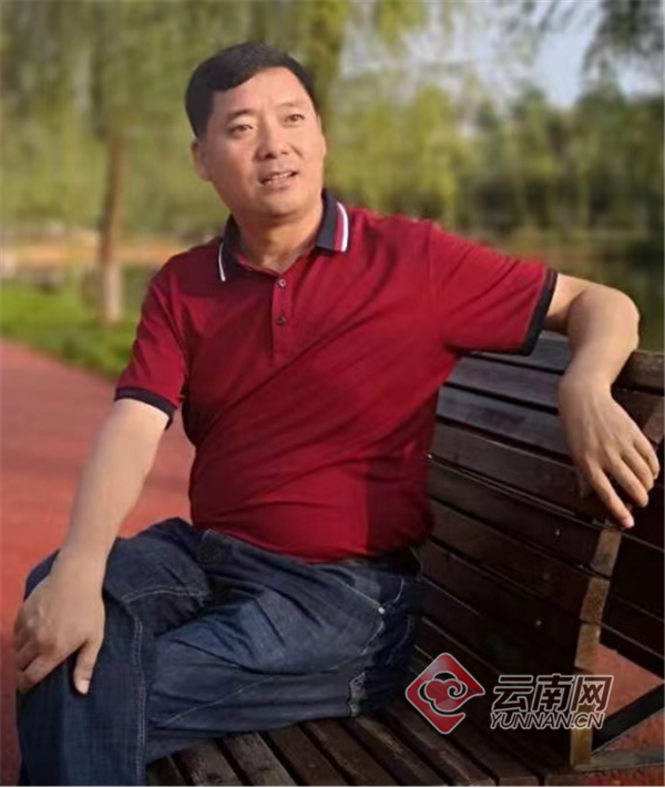 七彩云飞扬丨李兴:司莫拉的笑脸