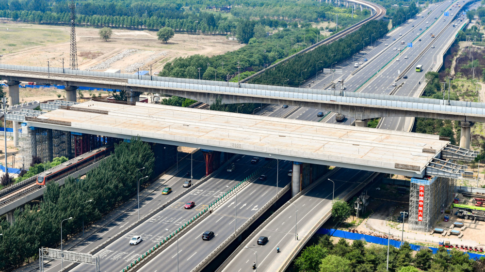 京雄高速成功上跨地铁房山线京良路