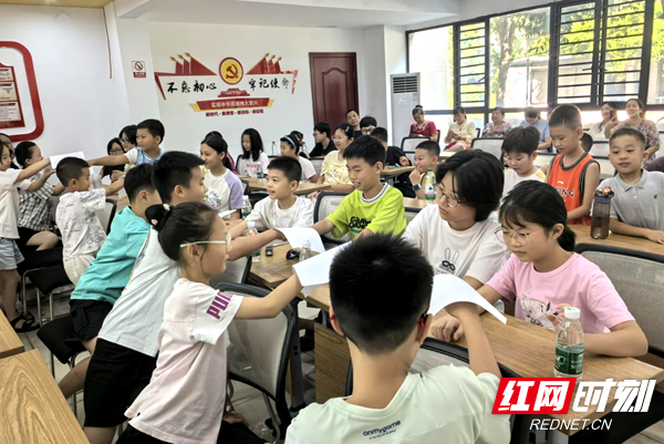 阳光心灵快乐成长 心理讲座教会孩子们正确管理情绪