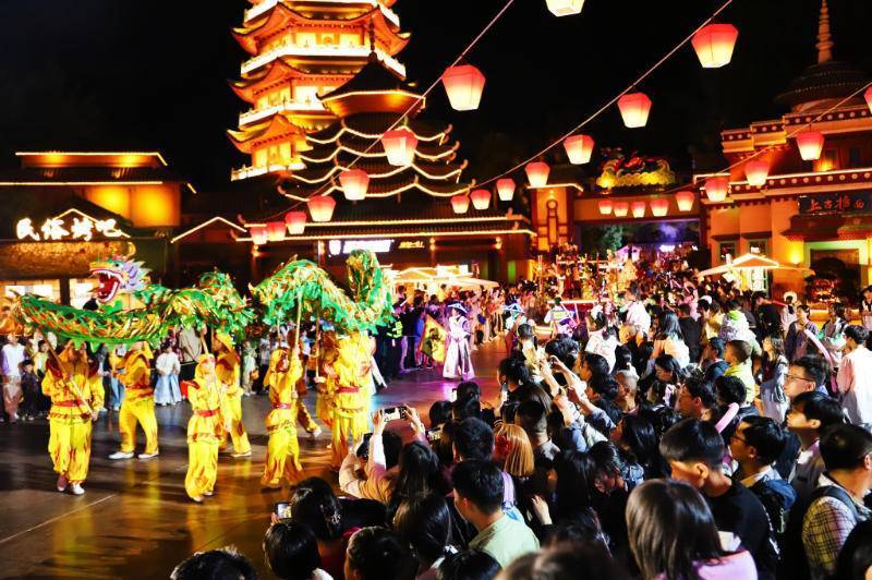 芜湖方特:"暑期狂欢季"接档"端午潮玩夜"