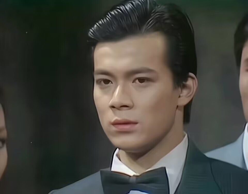 黄日华《过客》剧照:"靖哥哥"的颜值被低估了-腾讯新闻