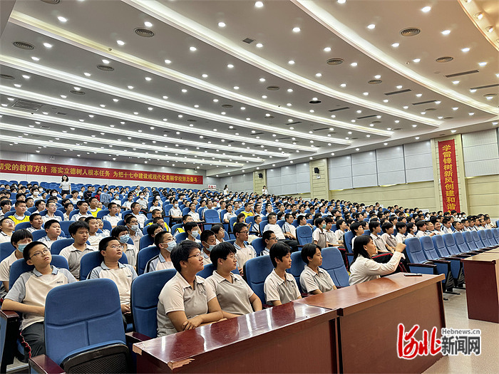 "博物馆进校园"掀起学习热潮,石家庄市十七中学子收获满满