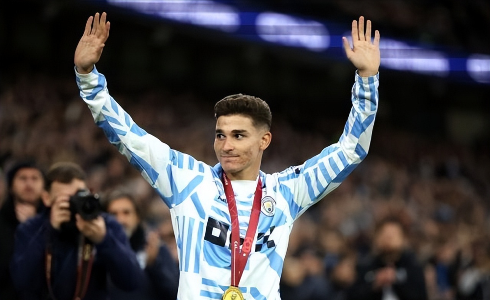 阿根廷新星华丽蜕变,身价狂飙5200万,一特质打动瓜帅