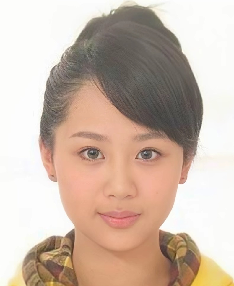 24位女明星证件照大pk,没有对比就有伤害,你觉得谁是天生丽质?
