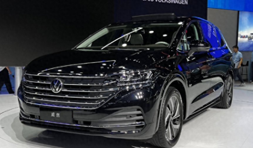 脱胎换骨大众新威然成都车展官宣空间更大二排配座椅床