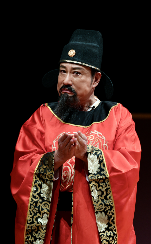 话剧内外饰演长孙无忌扶桑圆梦重拾戏缘