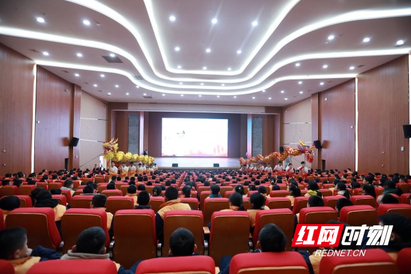 景炎中学举行2024年春季开学典礼