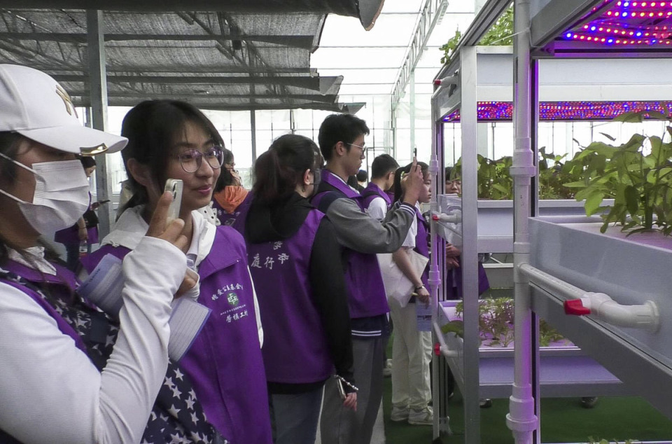 跟着劳模科技研学,"科技大餐"启迪智慧,开拓眼界