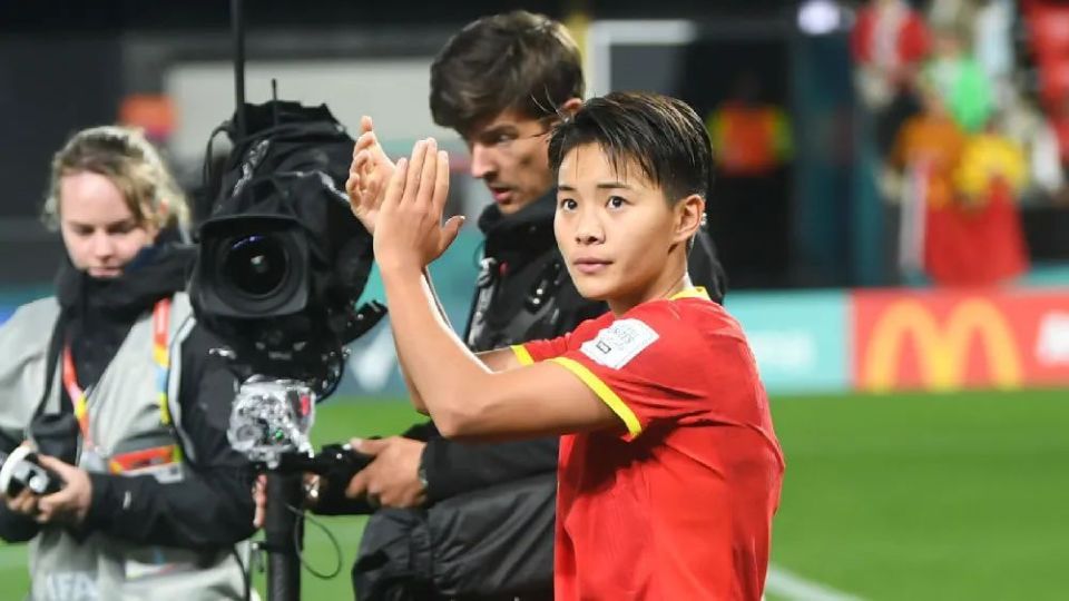 王霜加盟的热刺女足,有男足那么强吗?_腾讯新闻