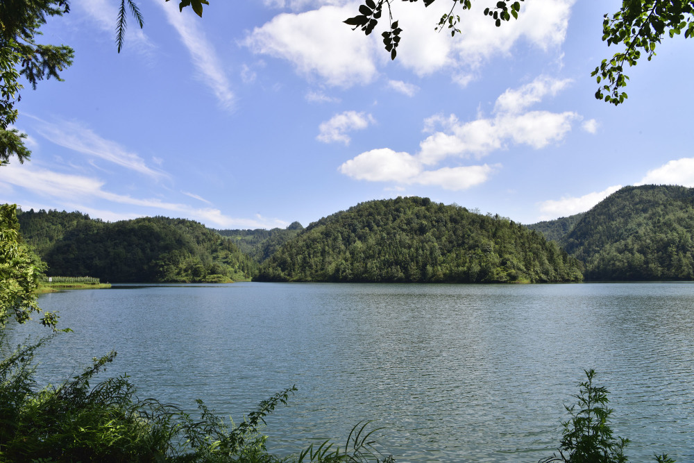 邂逅秋日贵州丨盘州市清底河水库的美景藏不住了