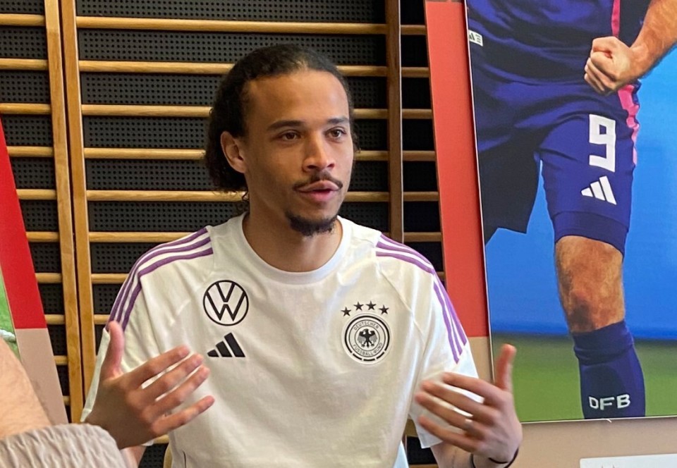 萨内:当初在曼城孔帕尼就说过他有天会当我的主教练