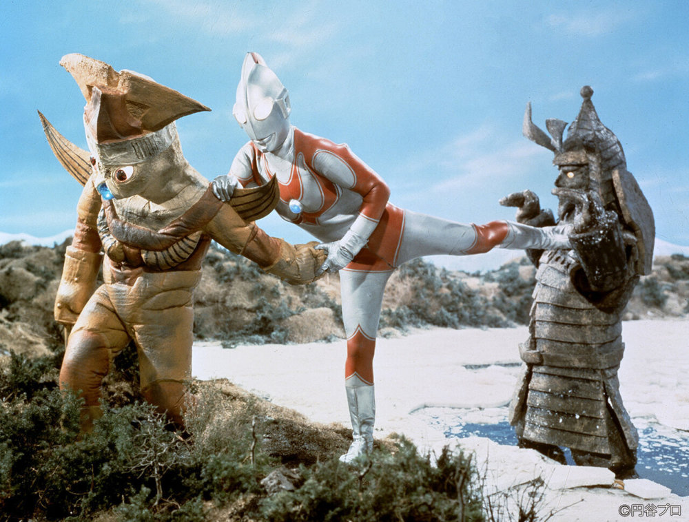 来往车辆不要依靠别人的力量不要光着脚在地上玩就这样,奥特曼走了,但