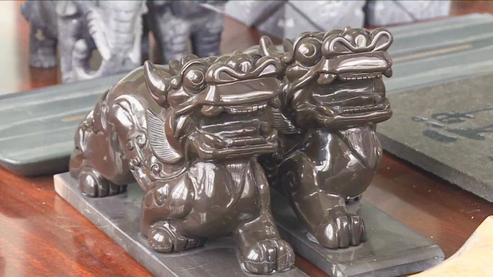 【主流媒体看宁明(319)】崇左广播电视台:石片屋,石片工艺品.