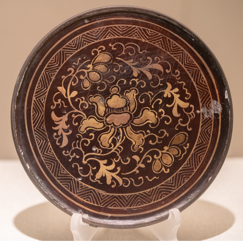明時代堆朱茶碗 漆雕刻盃 堆朱漆刻 中國古美術 高 11cm 二十代堆朱楊成(1880-1952) 雕漆拔苦與樂圖硯箱-宇珍國際藝術