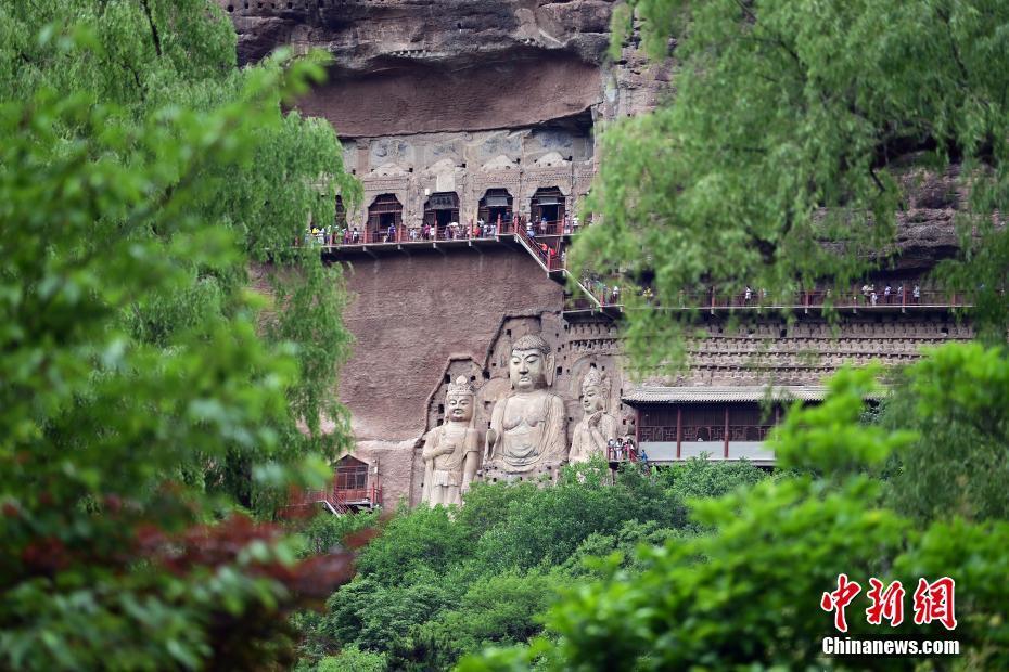 麦积山石窟始建于十六国后秦时期,因延续时间长,造像数量众多,造型
