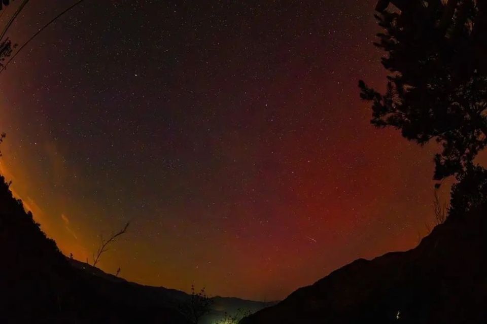 20年来最强!一地宣布晚上"关灯"观赏…网友:太宠粉!