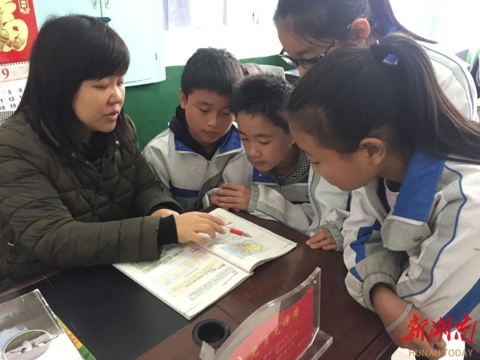 最美教师|刘元元:爱给自己加课的美术老师,成为了学生眼里的一束光