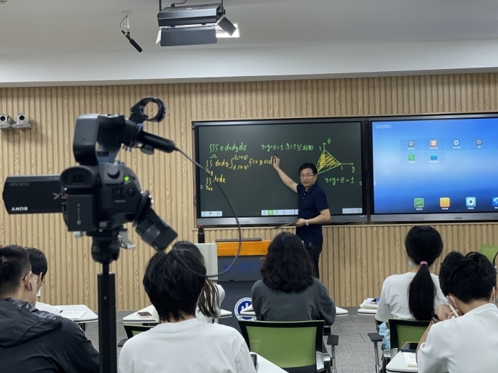 对话“顶流数学老师”宋浩：我现在是网友的“点课许愿墙”_腾讯新闻