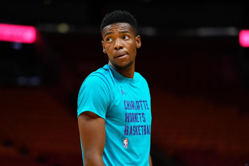 黄蜂主帅:米勒智商高&学东西非常快 他的态度也很端正_腾讯新闻