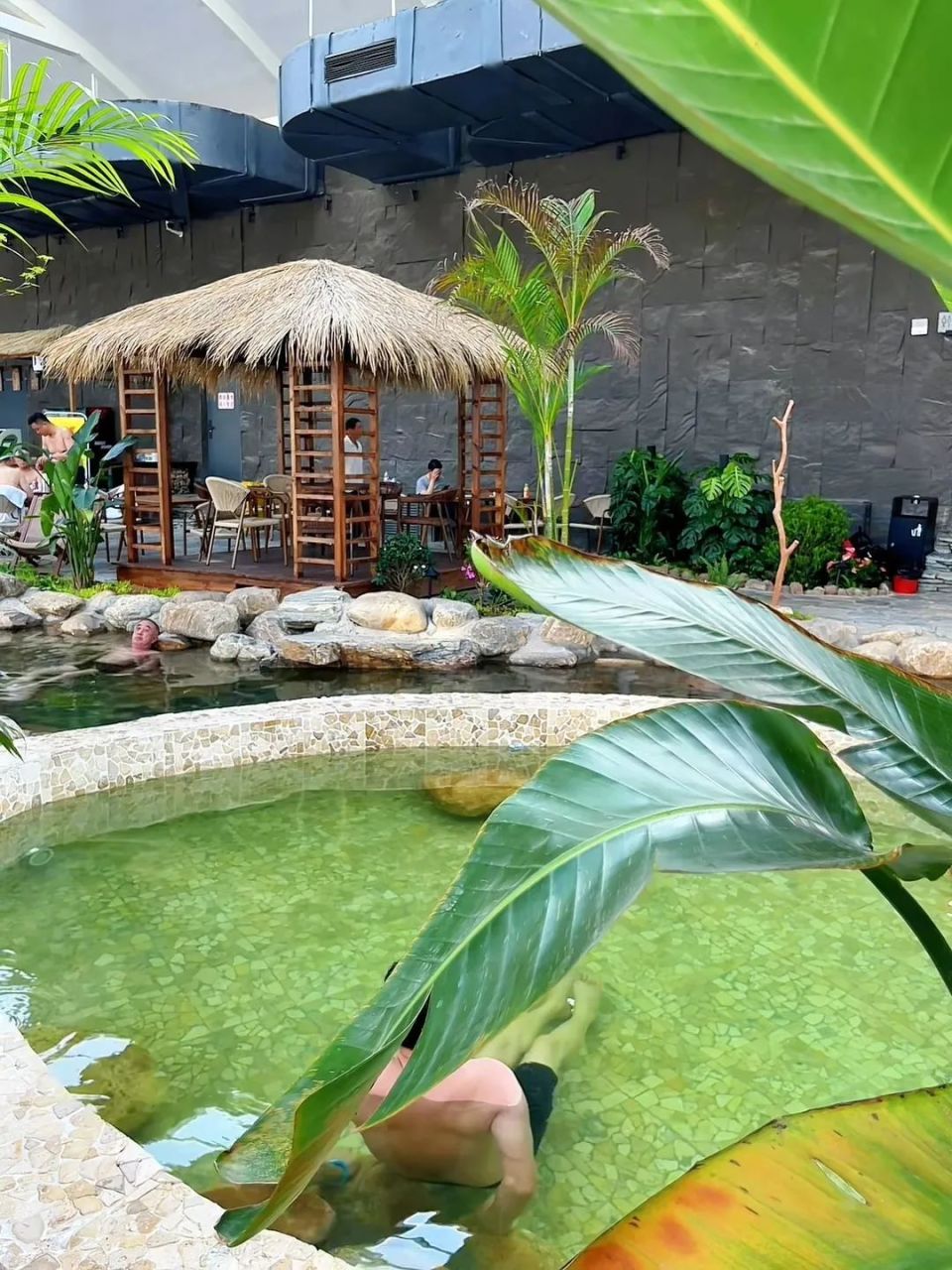 提春尚早,不如来梅河泡个温泉好!_腾讯新闻