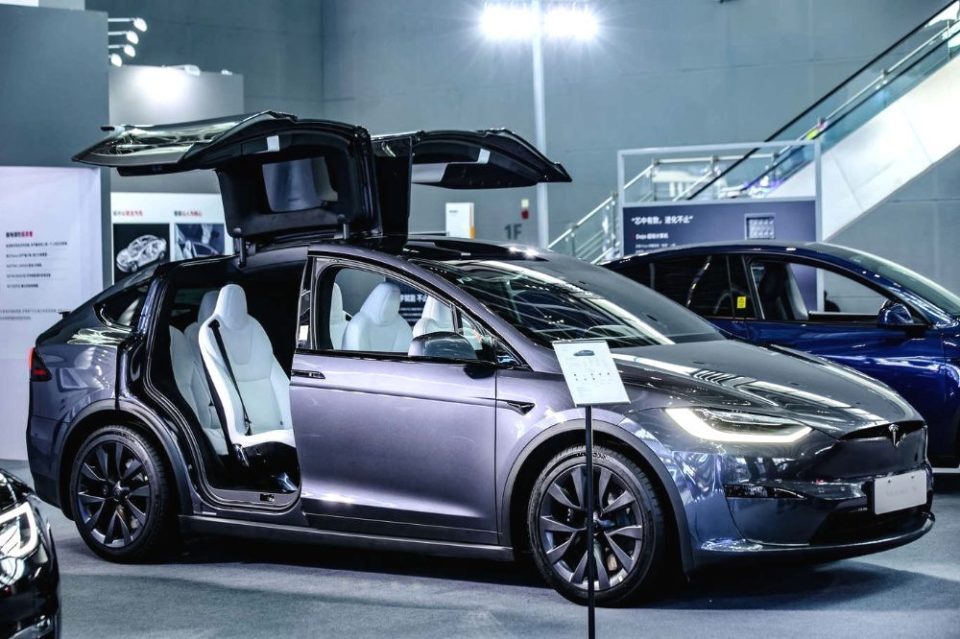 特斯拉fsd离真正自动驾驶还有多远?_腾讯新闻