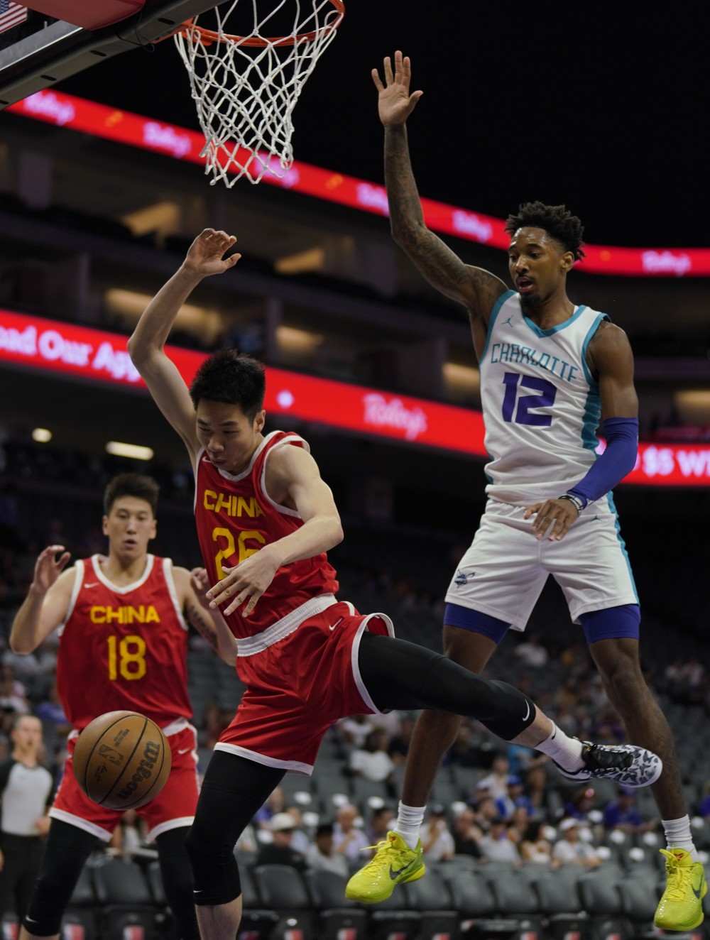 篮球——nba夏季联赛加州经典赛:中国队不敌夏洛特黄蜂队