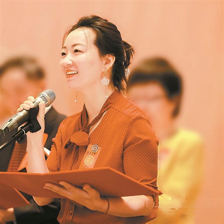 俞露广东省第十三次党代会代表广东向上向善好青年十大深圳好青年深圳