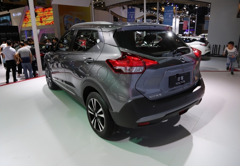 全新日产劲客官图发布:设计风格类似于日产探陆_腾讯新闻