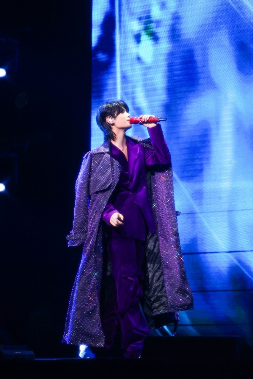 2023黄明昊"贾想世界"个人演唱会长沙站震撼开唱 新歌首发引爆炫目