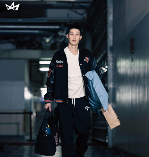 林书豪15 10 11:首战旧主轰加盟首次三双 率队全胜领跑_腾讯新闻