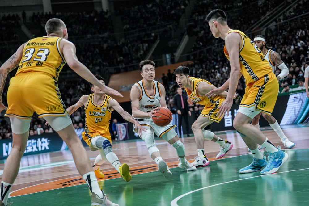 (体育)篮球——cba季后赛:辽宁本钢对阵浙江东阳光_腾讯新闻