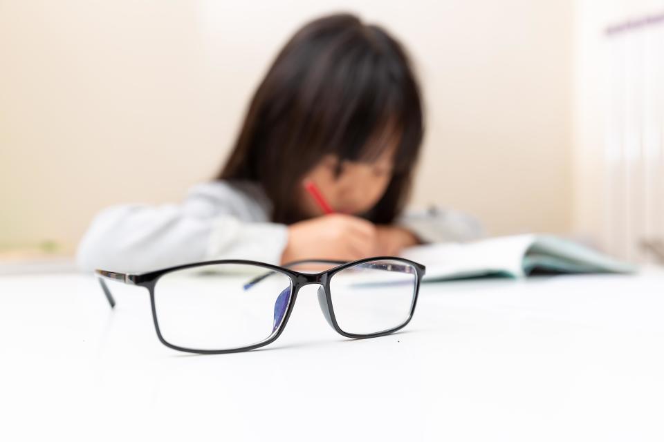 孩子视力问题频发？关键期营养供给或是守护视觉健康的秘诀