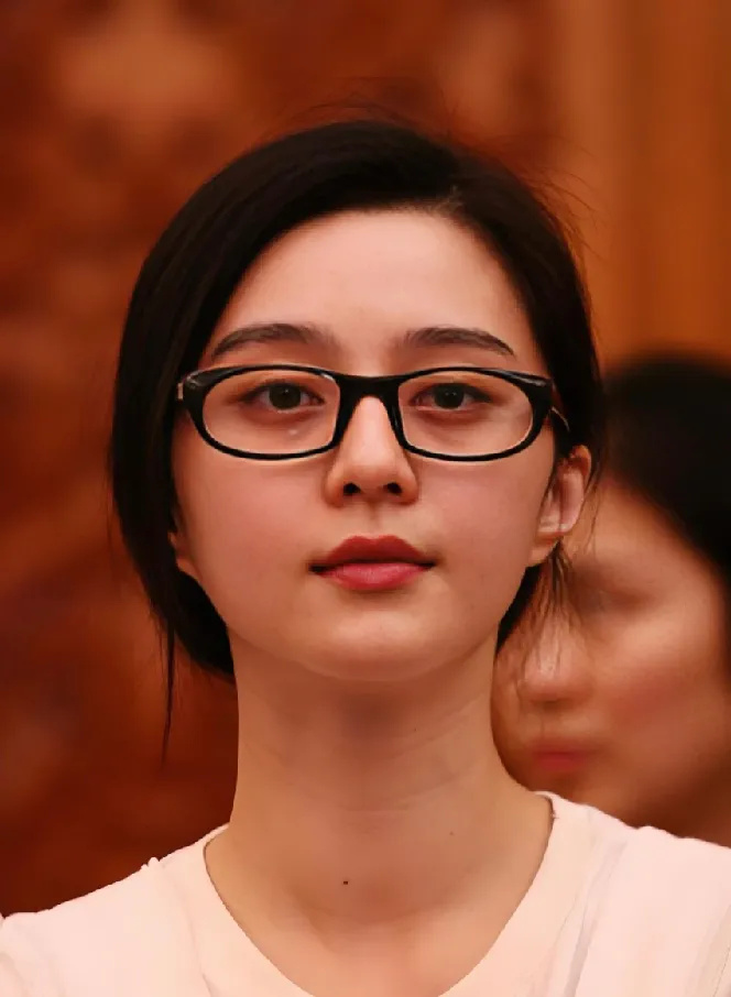 封杀6年后,43岁的范冰冰与51岁的李冰冰,两人处境千差万别