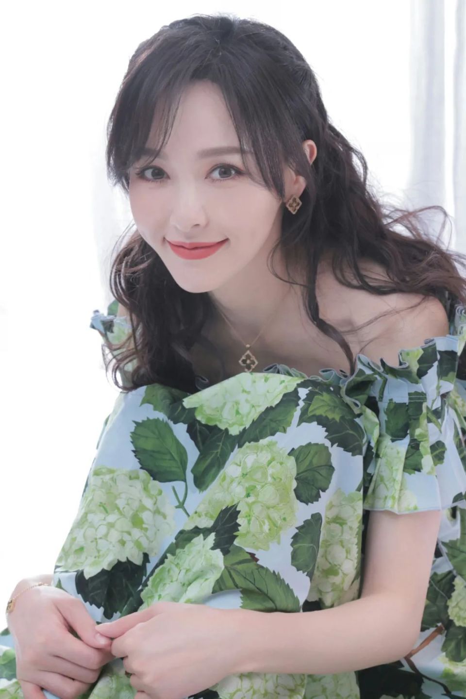 拿捏了八字刘海,就拿捏了杨紫的美貌