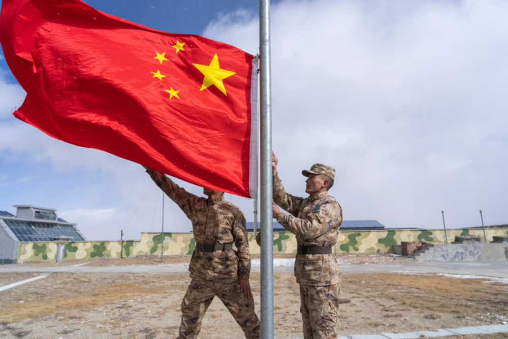 雪山雷达兵:矗立风雪,守望蓝天!