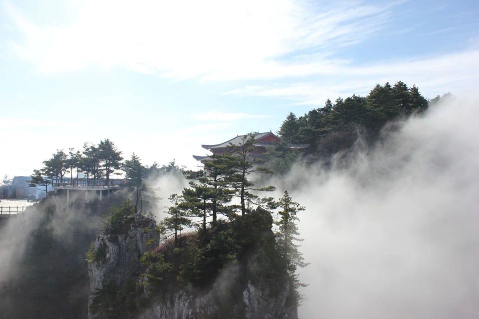 秦岭这座山太适合懒人体质了!又凉快还有云海,适合全家去玩