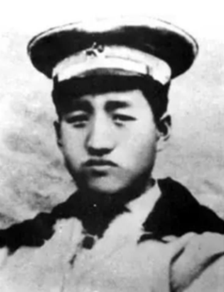 不过,陈帅在黄埔分校的时间不长,就被组织派往四川协助刘帅,朱老总