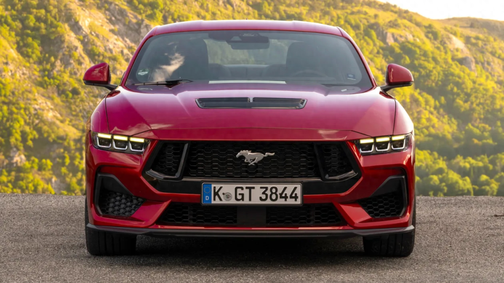 0升v8低功率发动机,全新福特mustang gt实车图发布