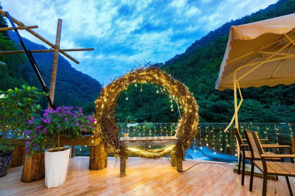 05楠溪别院坐落于都江堰古城的精品民宿,新中式建筑透露着优质的度假