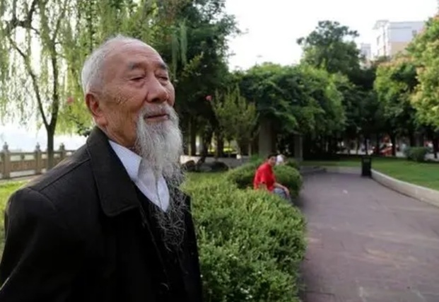 天天喝酒却长寿？88岁大爷的饮酒秘诀，你知道吗