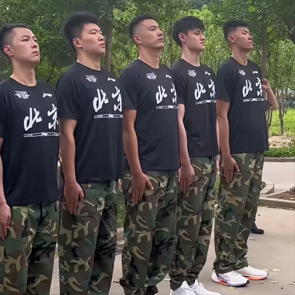 赵继伟转型演员,首钢队迎质变,女篮惜败迎复仇战