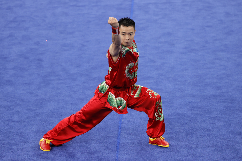 (成都大运会)武术——男子南拳:中国选手曹茂园夺冠(2)